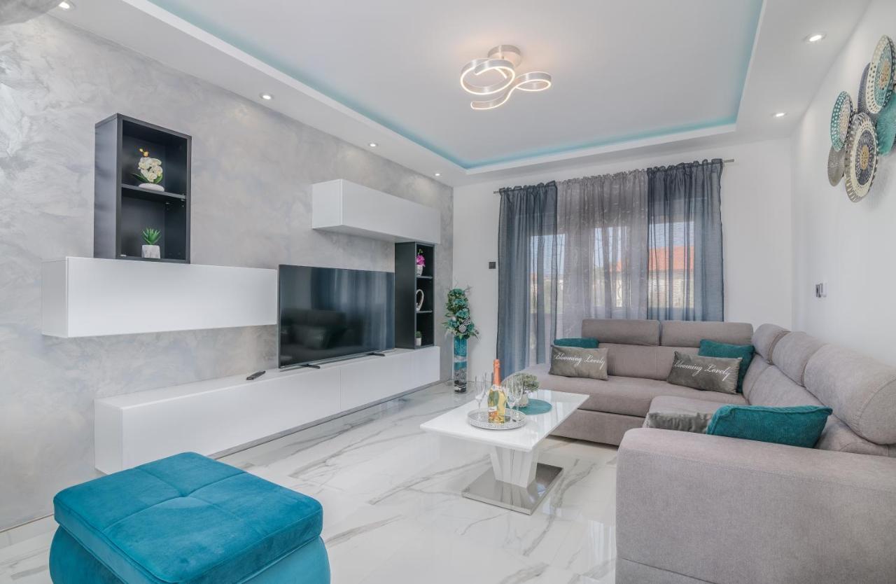 Apartman Luxury Lure Krk Town Exterior photo